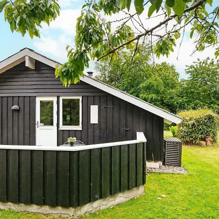 5 Person In B Rkop Egeskov (Syddanmark)